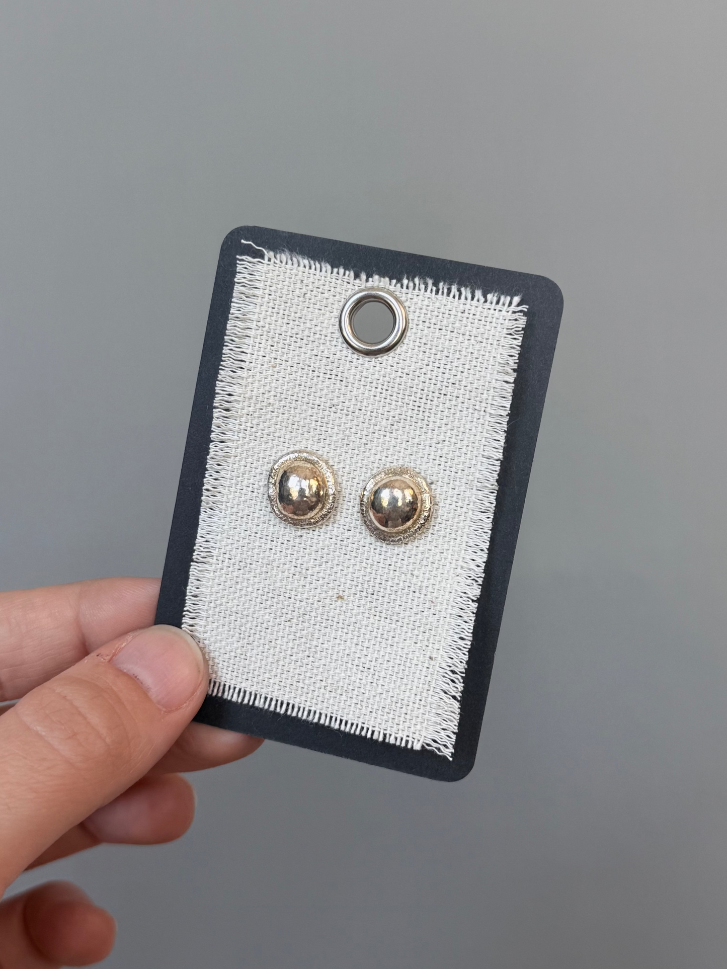 Saucer Studs